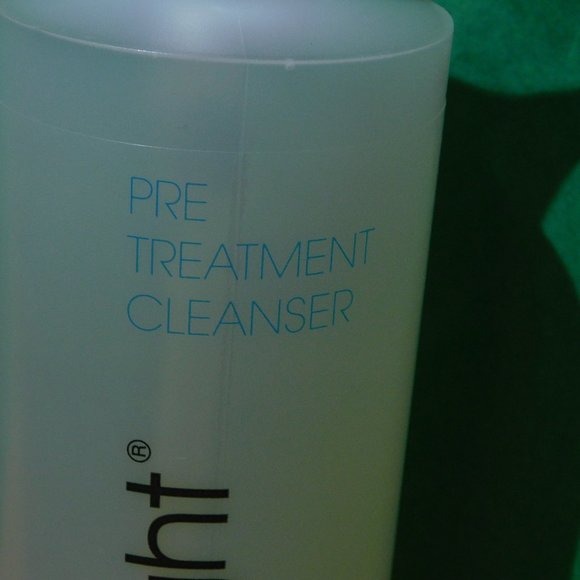 KERA STRAIGHT PROFESSIONAL PRE TREATMENT CLEANSER - Picture 2 of 6